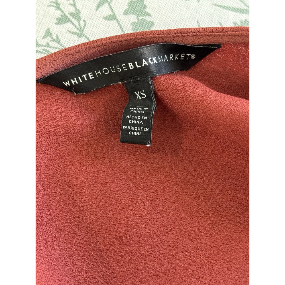 White House Black Market Red Satin One Shoulder Top Women's XS - Picture 6 of 9